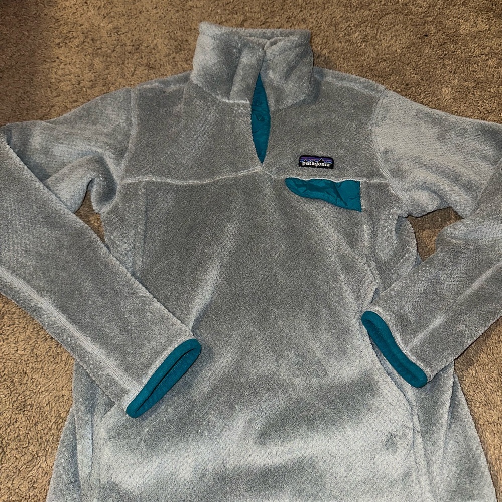 Patagonia Gray Fleece with Teal Trim